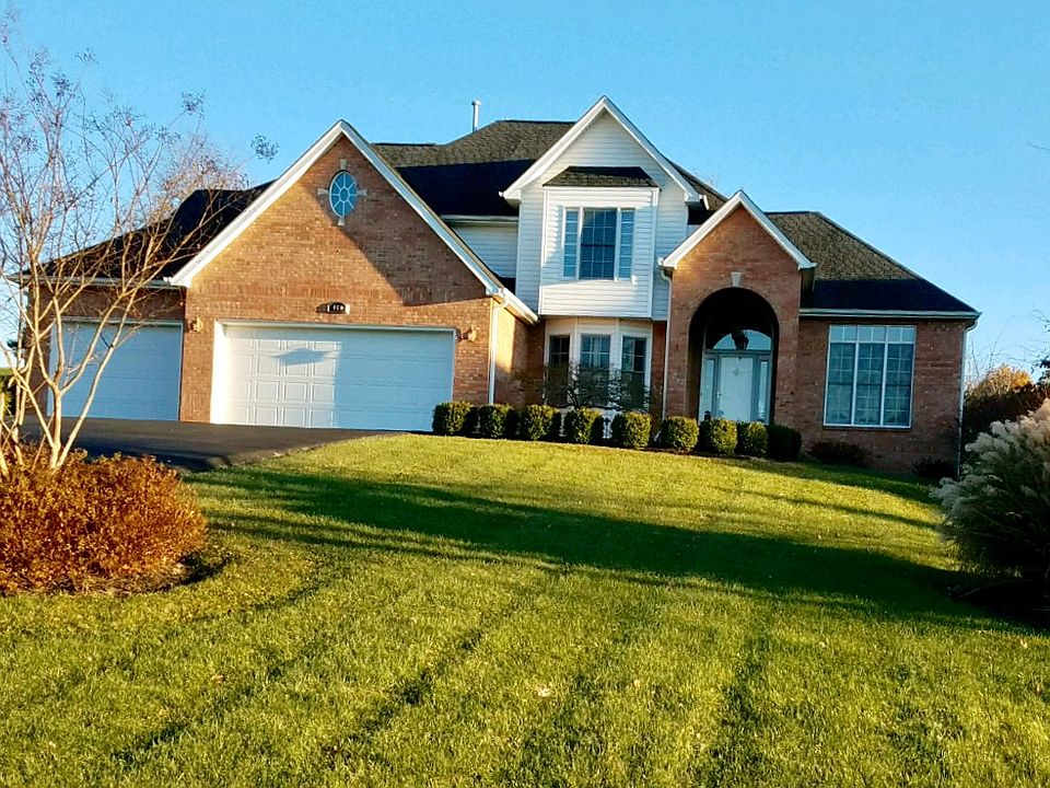 1st image of 460 Scarlet Dr