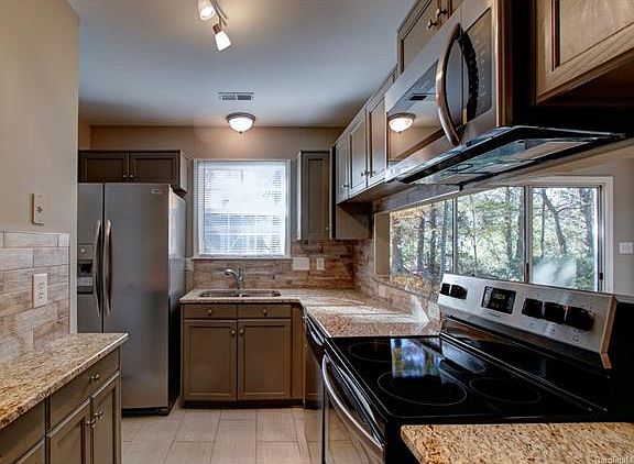 3rd image of 6342 Richfield Ln