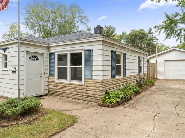 2138 Lewis Dr, Niles, MI 49120