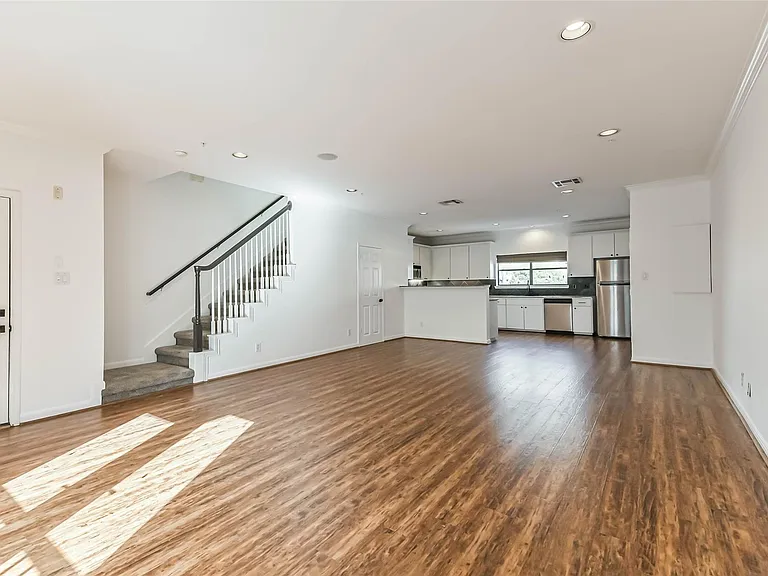 17 Waugh Dr #209 — Photo 8