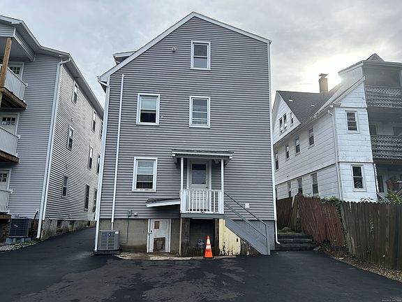 2nd image of 109 Churchill St Floor 1