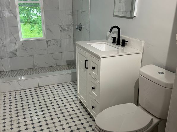 30 Deerfield St APT 2