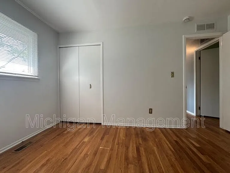 11219 Morgan Ave — Photo 19