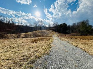 6174 Carsonville Rd, Fries, VA 24330