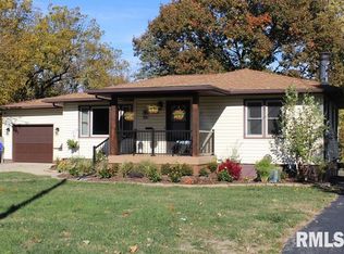 218 W McClure St, Kewanee, IL 61443