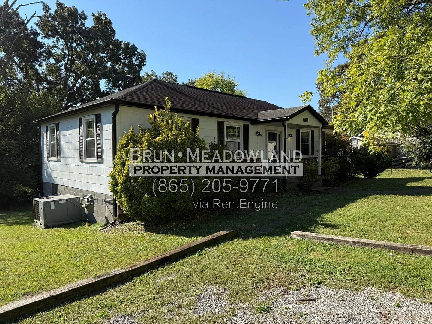 2 bed, 1.0 bath, 624 sqft, $1,200 — Photo 2