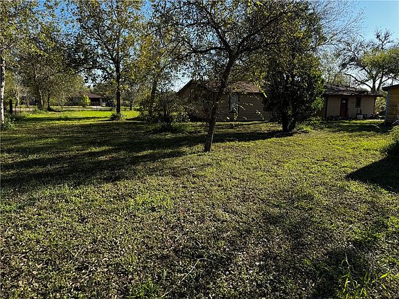 5th image of 2899 3rd Rd
