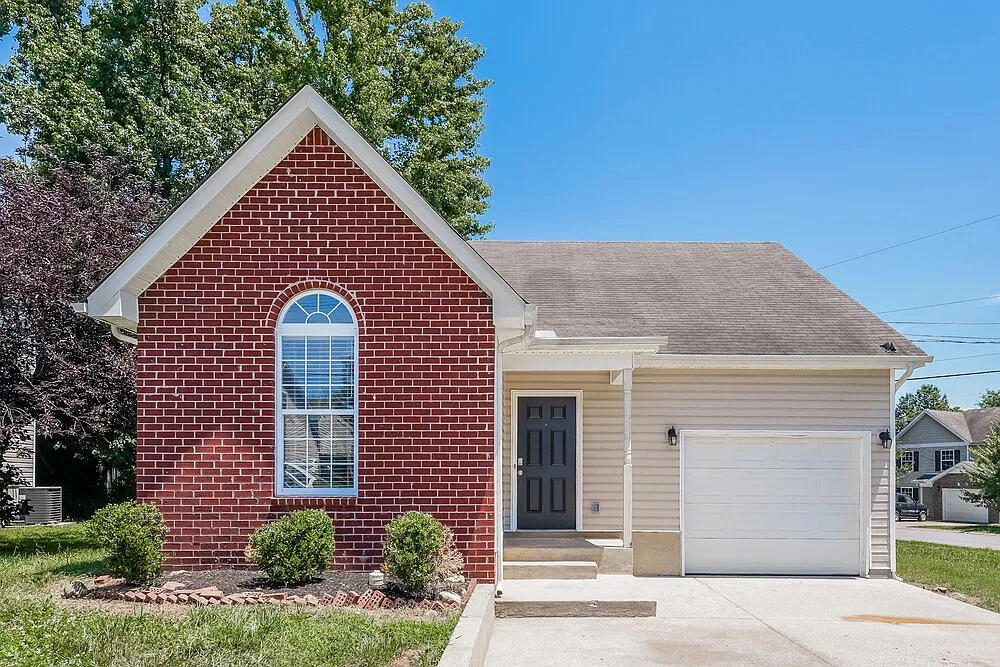 3 bed, 2.5 bath, 1442 sqft, $1,890 — Photo 1