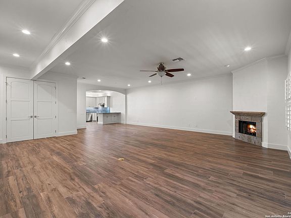 3rd image of 100 W EL PRADO DR #308