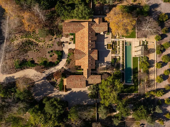 12969 Blue Heron Cir, Ojai, CA 93023