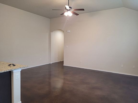 4th image of 134 Stacy Ln