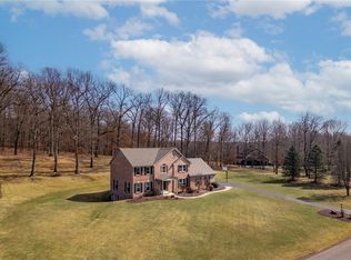 111 Timberlee Dr, Evans City, PA 16033