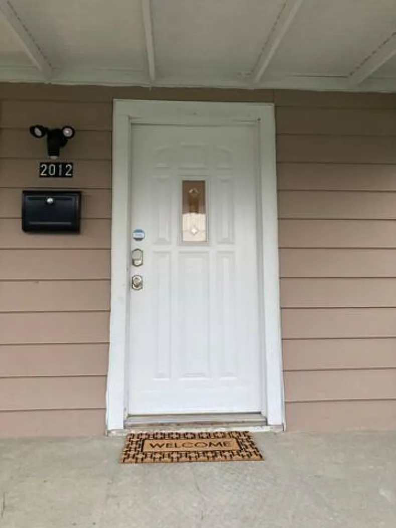 2012 North Auburn Street - 1 — Photo 2