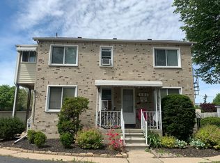 561 Parkland Blvd APT 2, Clawson, MI 48017
