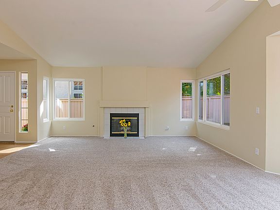 4th image of 2182 Redwood Crst