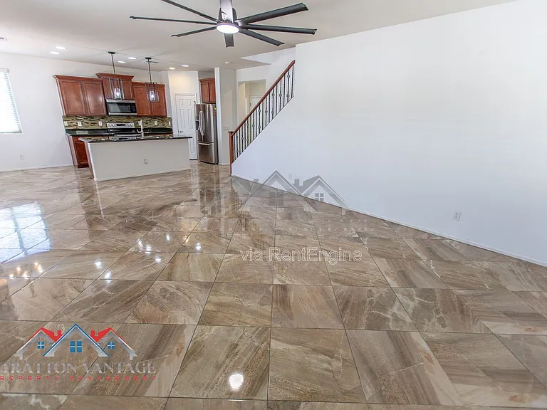 7311 N 90th Ave — Photo 22