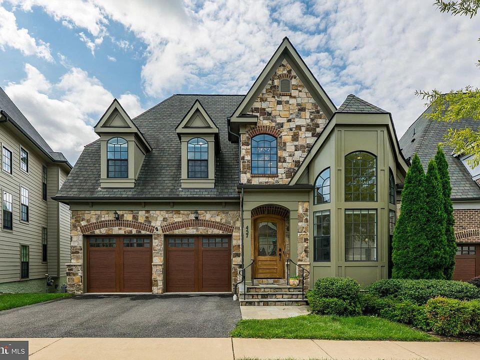 1st image of 457 Salk Cir