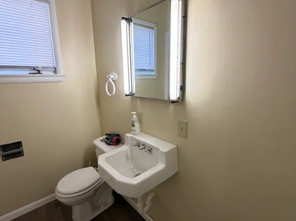 423 W Walnut St #1, Kalamazoo, MI 49007