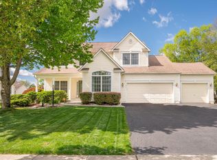 871 Delong St, Pickerington, OH 43147
