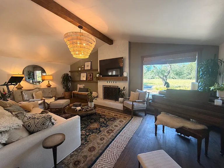 2826 Loraine Ln — Photo 14