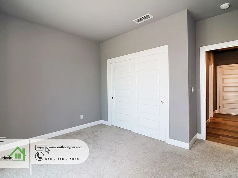 4768 Lower Springs Rd — Photo 20