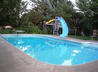 8139 W Imperial Dr, Franklin, WI 53132