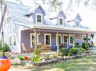 280 Wooldridge Rd, Seadrift, TX 77983