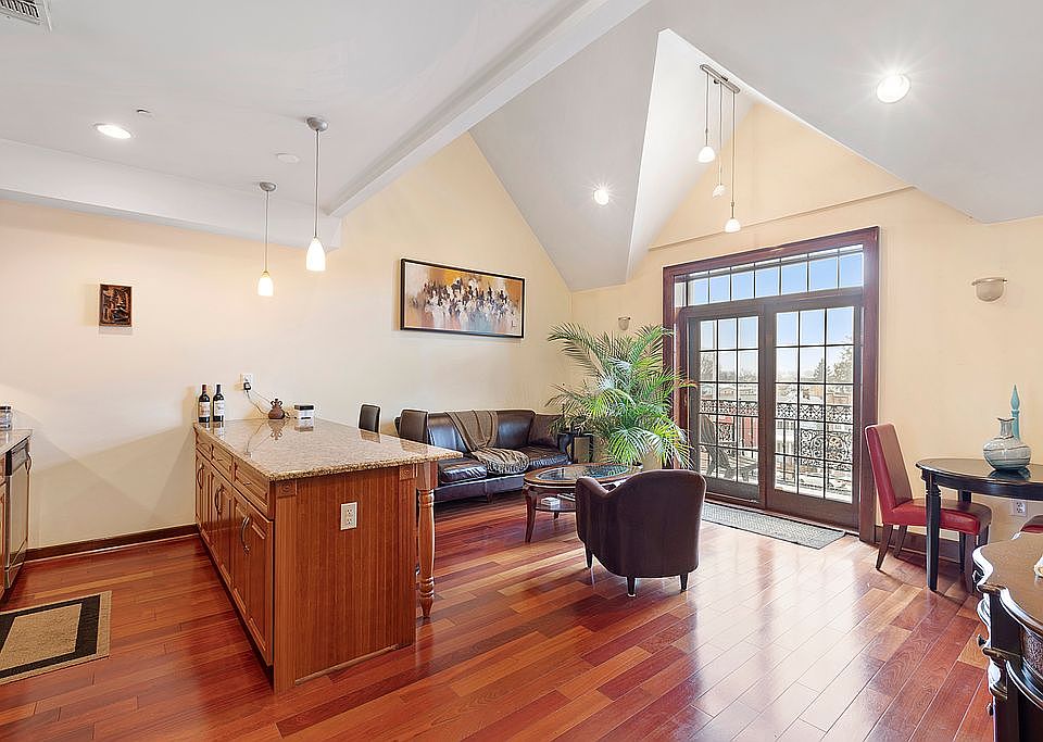 2nd image of 36 W 14th St APT 301