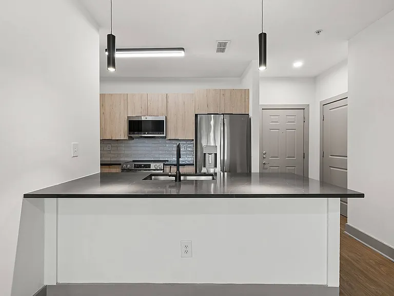 Block Lofts — Photo 6