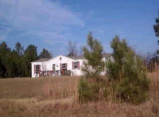 275 Community Rd, Eagle Springs, NC 27242