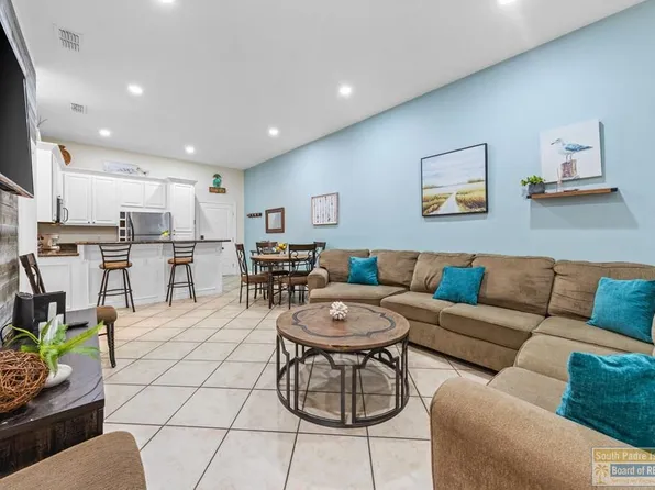 103 E Gardenia St #4, South Padre Island, TX 78597