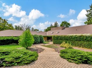 15W051 87th St, Burr Ridge, IL 60527