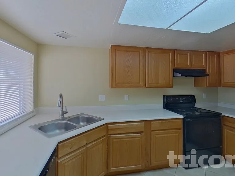 2403 S Evergreen Rd — Photo 5