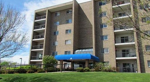 2nd image of 54 Broad Reach Unit 202