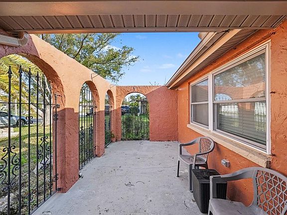 3rd image of 8828 Carmen Ln