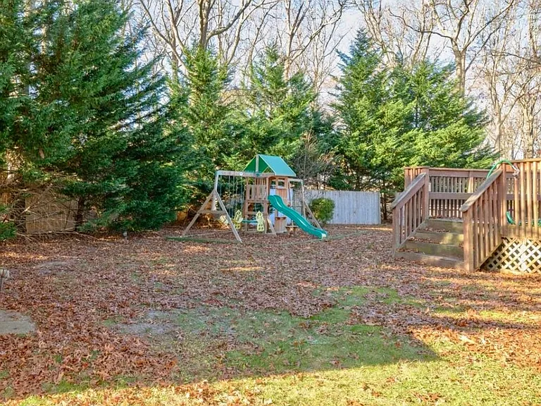 22 Garden Pl — Photo 10