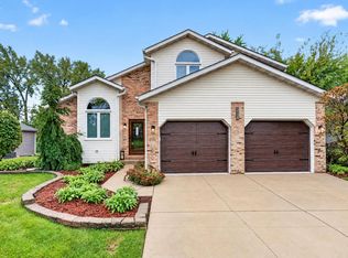 1114 Oxford Ln, Shorewood, IL 60404