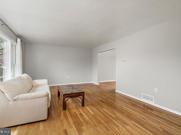 4th image of 88 Kino Blvd