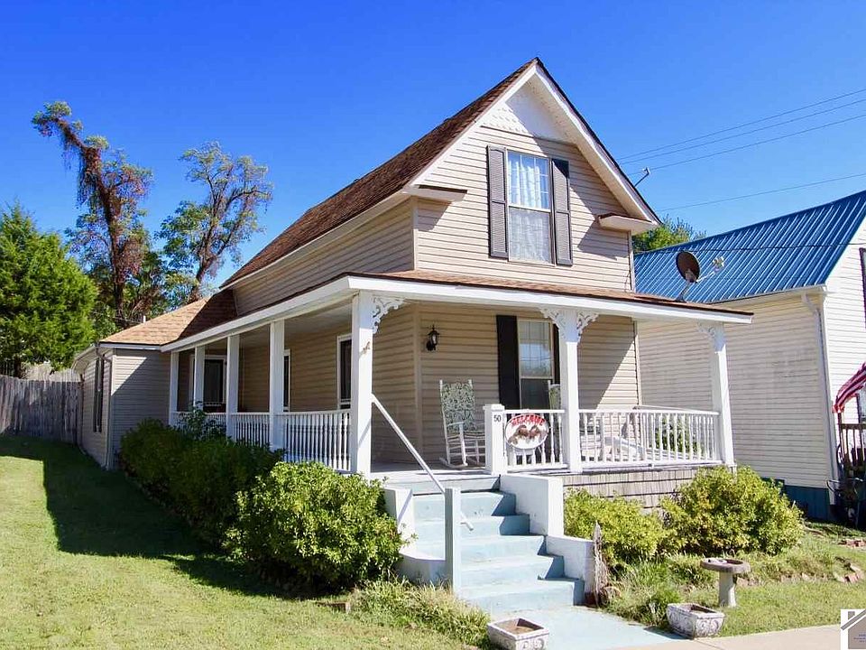 1st image of 50 1st St
