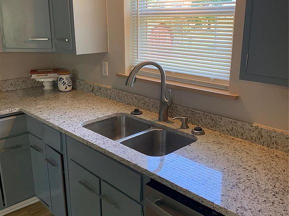 5th image of 12090 Madrid Ave