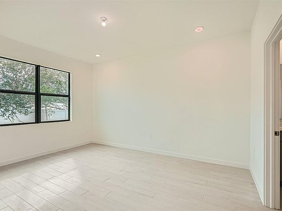 5th image of 1978 NE Ocean Dunes Drive
