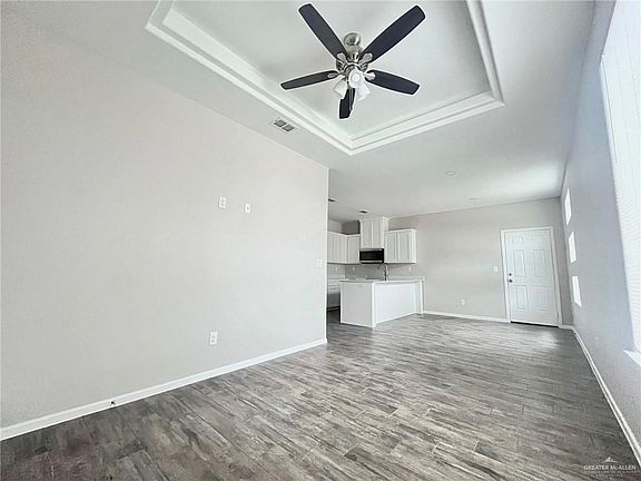 4th image of 448 E Acacia Ave E
