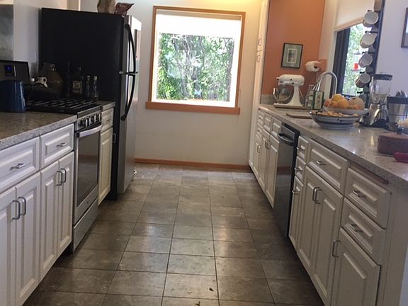 Kitchen-marble tile floor