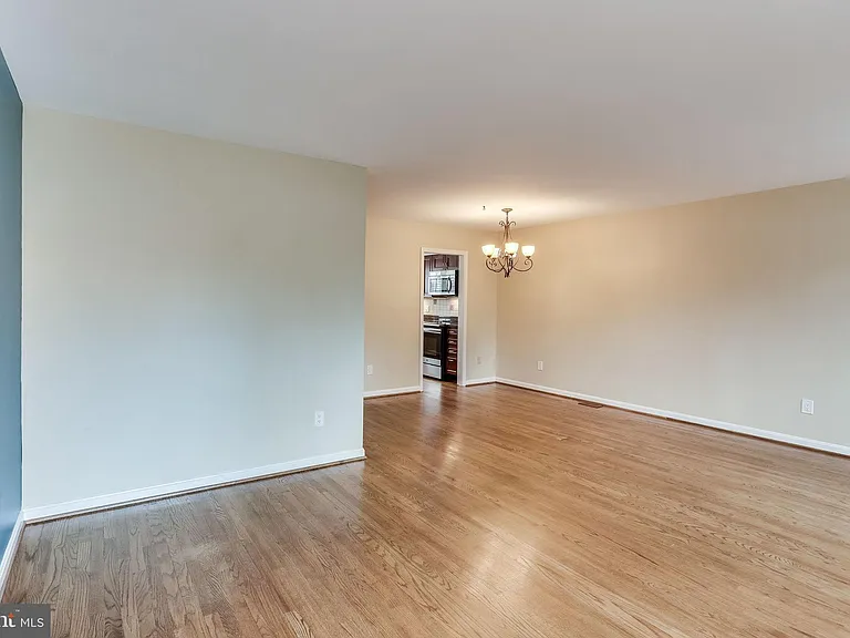 839 N Greenbrier St — Photo 11