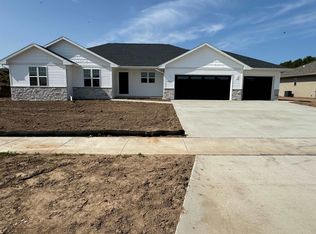 4594 Paul Ln, Green Bay, WI 54313