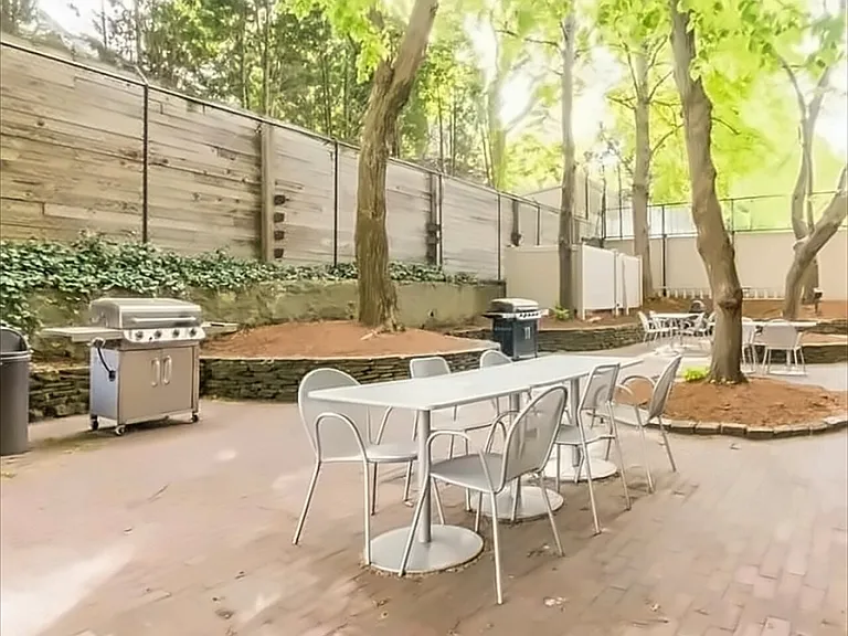 77 Pond Ave #1103 — Photo 17