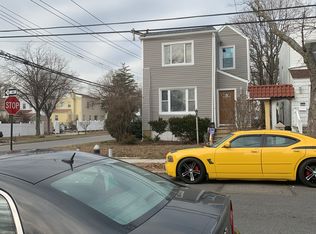 13860 232nd St, Laurelton, NY 11413