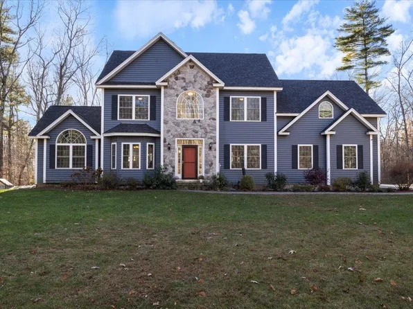 25 Estee Road, Hampstead, NH 03841