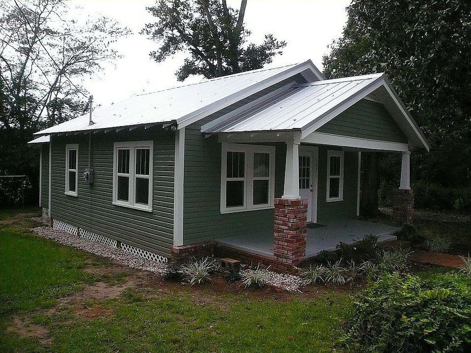 1st image of 303 Putnam Dr