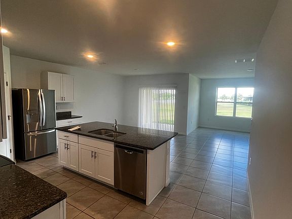5th image of 1450 Riverboat Dr